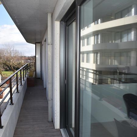 Lichtrijk 2-Slaapkamerappartement Met Zeezicht En Gratis Parking Ostend Luaran gambar