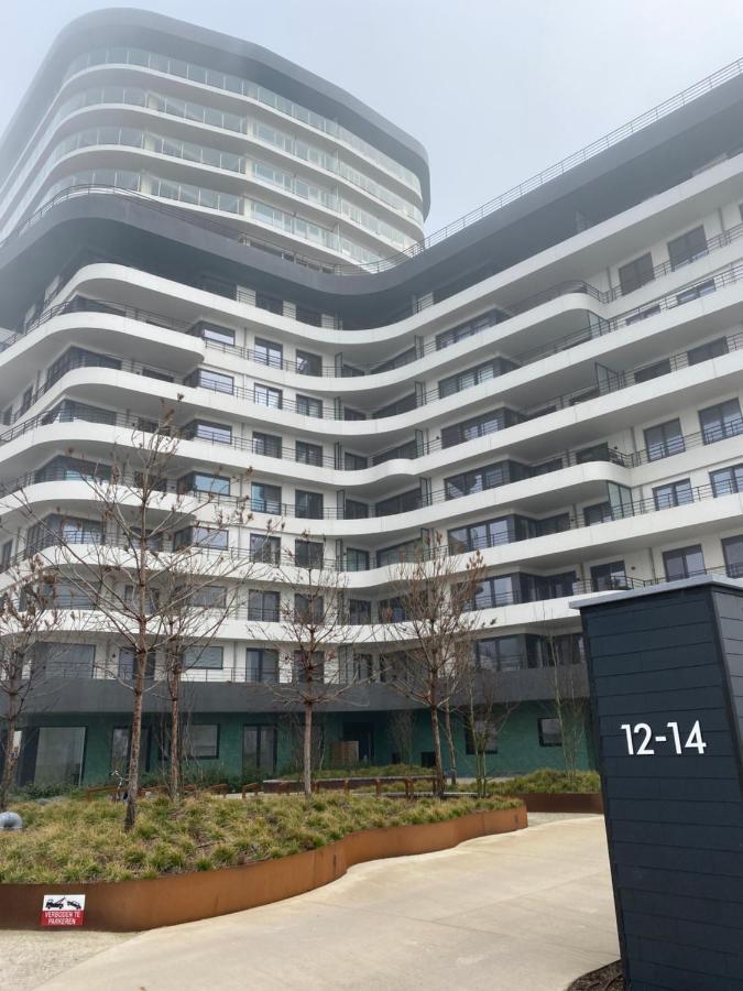 Lichtrijk 2-Slaapkamerappartement Met Zeezicht En Gratis Parking Ostend Luaran gambar